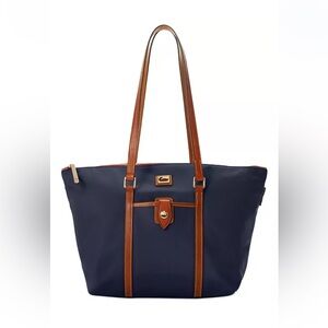 Dooney & Bourke Wayfarer Zip Tote